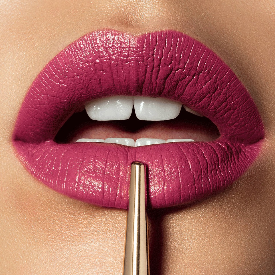 Hourglass Confession refillable lipstick set