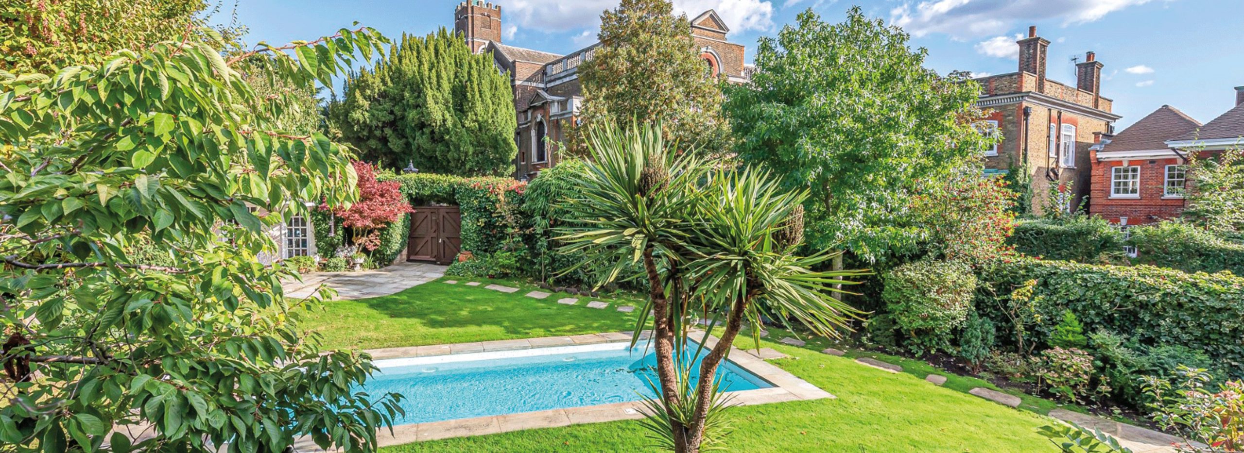 Goldschmidt & Howland property Hampstead Village NW3