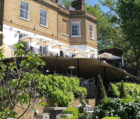Riverhouse Secret Garden Restaurant