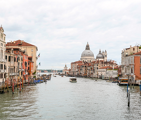 Travel Venice PALAZZINAGRASSI