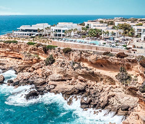 Spotlight on Ibiza 7pines