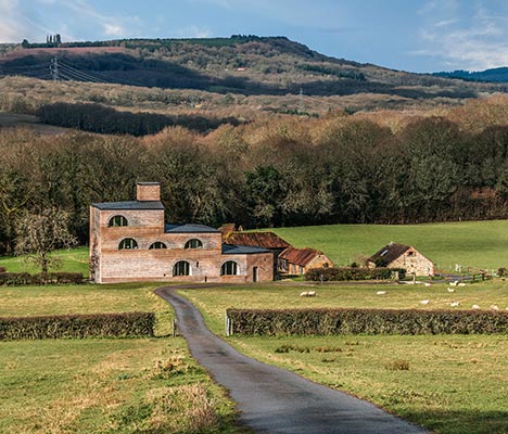 AHW-Adam Richards Exterior
