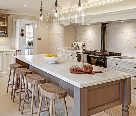 At Home With Laura Hammett