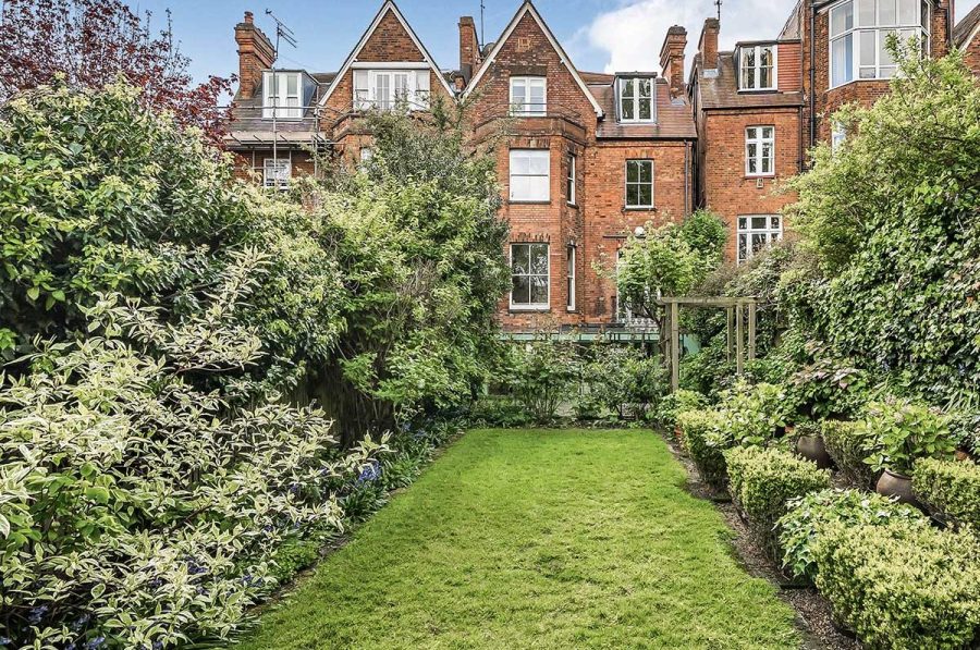 On the Market Savills King Arthur Road