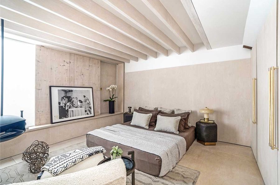bavaria Road on the market Hamptons bedroom