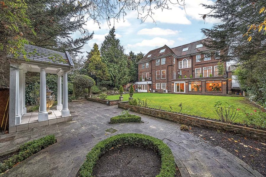Benham and Reeves Hocroft Road Exterior