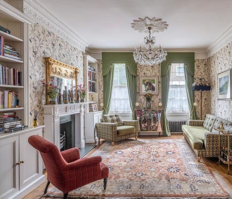 Dream Home Aston Chase Manchester Square featured
