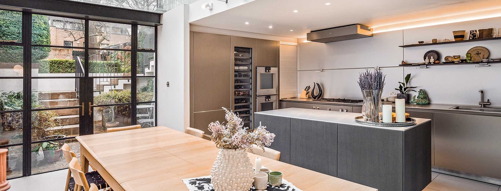 Contemporary Classic Hamptons Canonbury Square