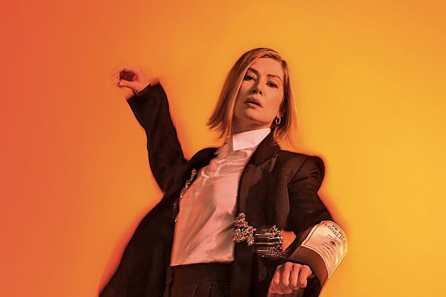 Inter-Alia-Rosamund-Pike