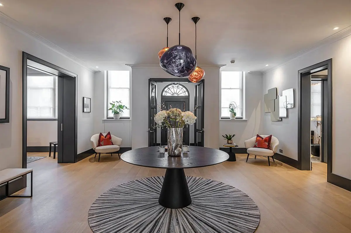 On the market Redington Road Hampstead TK International Reception