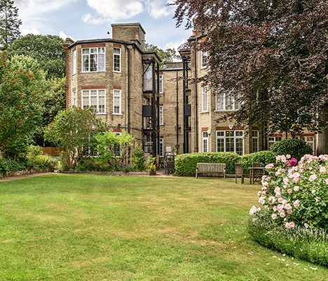 On the market Muswell Hill Road, Highgate Benham & Reeves